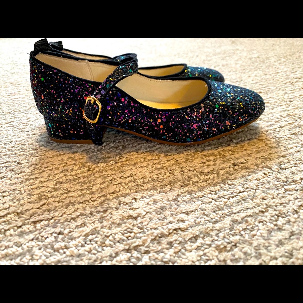Girls shoes